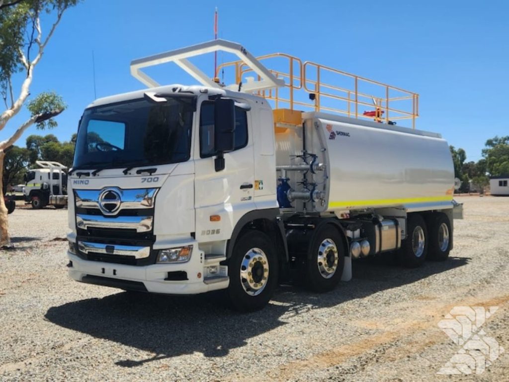 8X4 AND 8X8 WATER CARTS