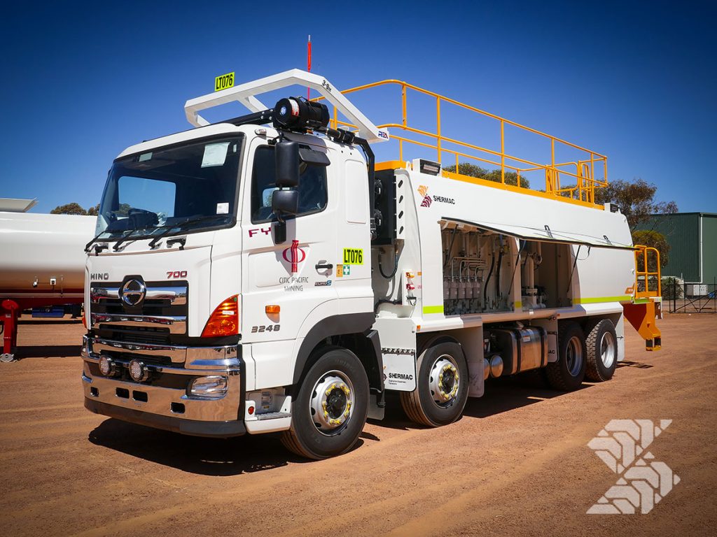 Shermac Mineserve 6 Wheel Service Truck (6)