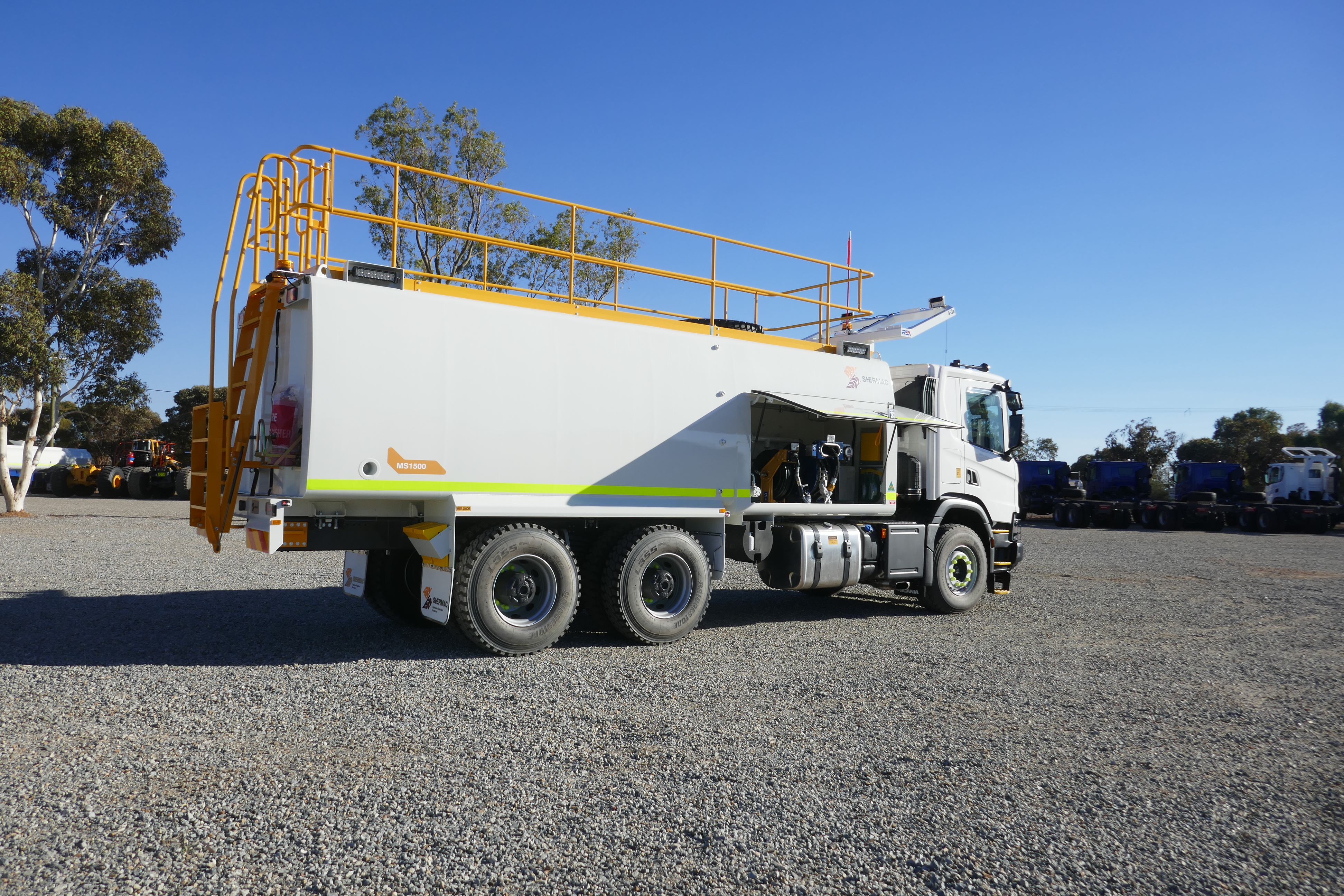 6x6 and 6x4 Fuel Trucks